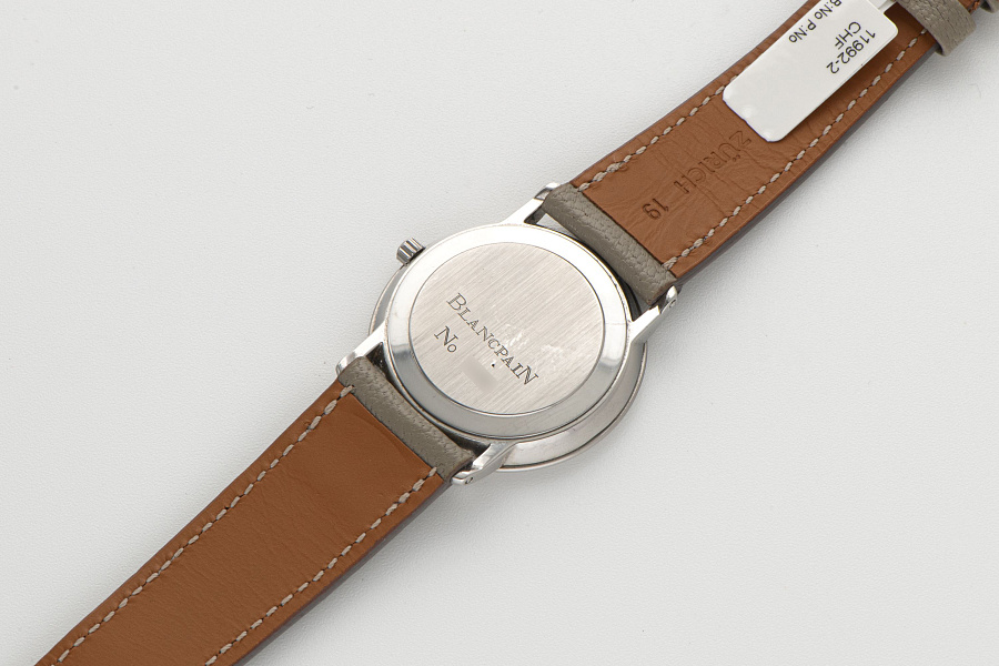 Villeret in Stainless Steel