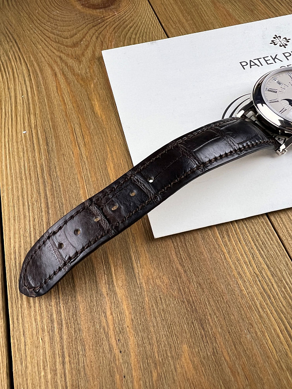 Perpetual Calendar Retrograde ‘Officer’ 5159 White Gold