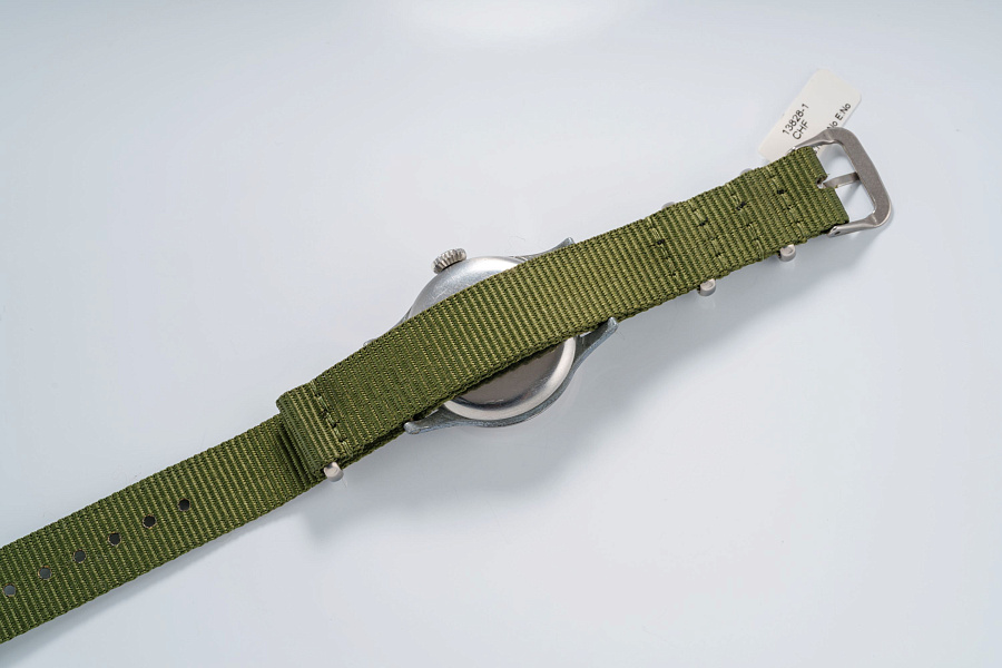 Military Watch Ref. 715 in a Metal Case