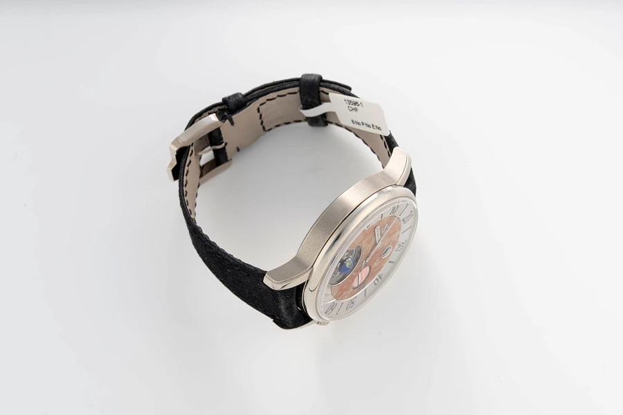 Tourbillon Retrograde Jumping Hour 'Jupiter' in 18k White Gold