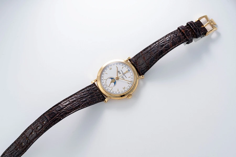 Triple Calendar Ref. 37150 in 18k Yellow Gold