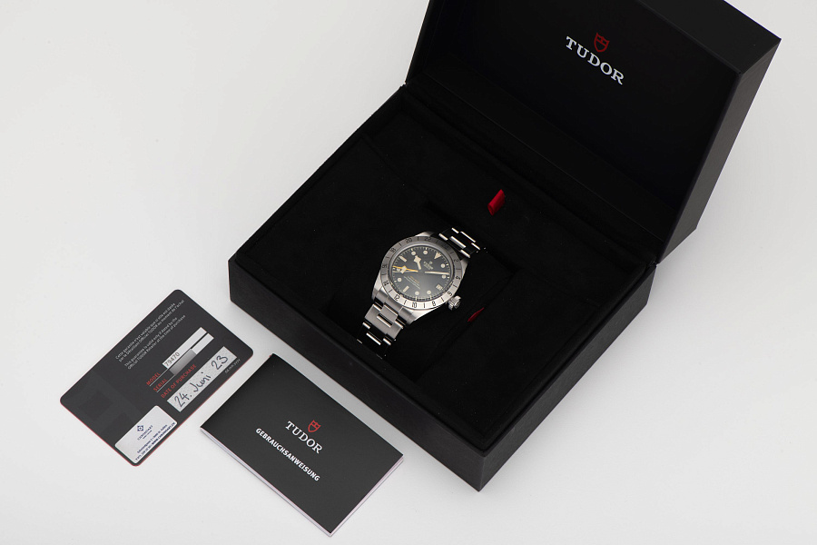 Black Bay Pro Ref. M79470