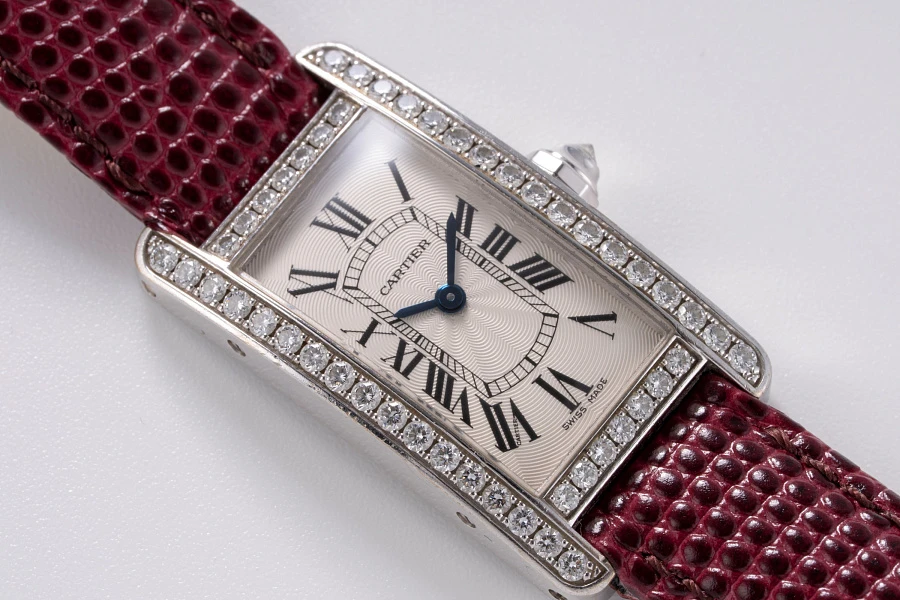 Tank Américaine Ref. 2489 in 18k White Gold with Factory Diamonds