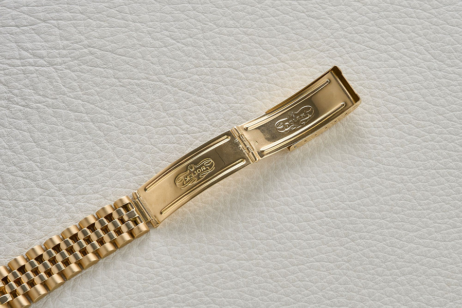 6827 Datejust 18k Yellow Gold