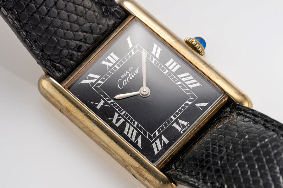Tank Vermeil with Black Dial