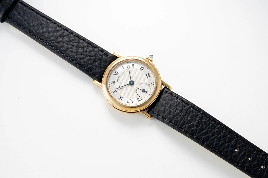 Classique Ladies Watch in 18k Yellow Gold