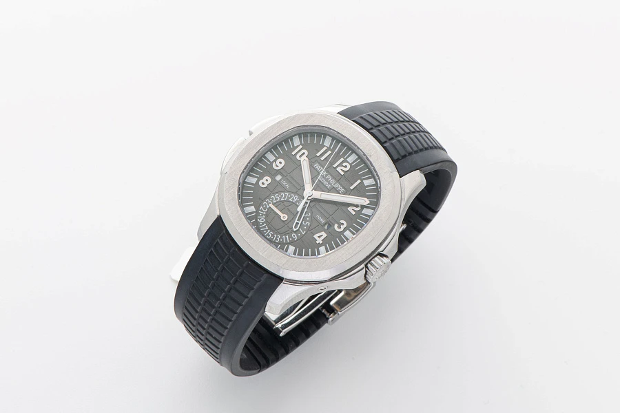 Aquanaut Travel Time Ref. 5164A-001 in Stainless Steel