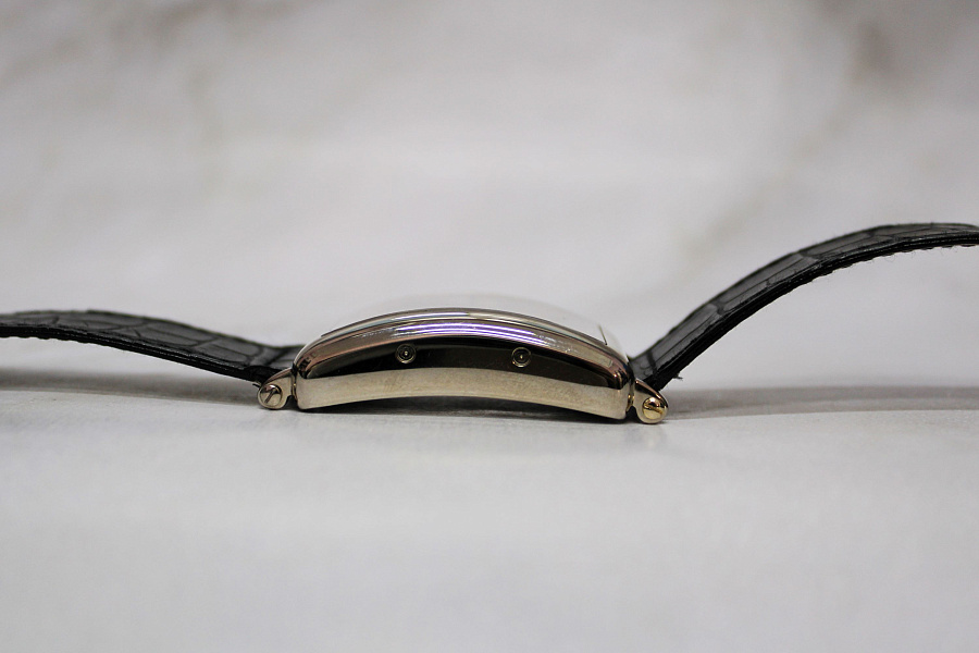 Long Island Master Calendar White Gold