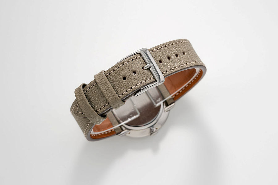 Stubby Lugs Dress Watch in Stainless Steel