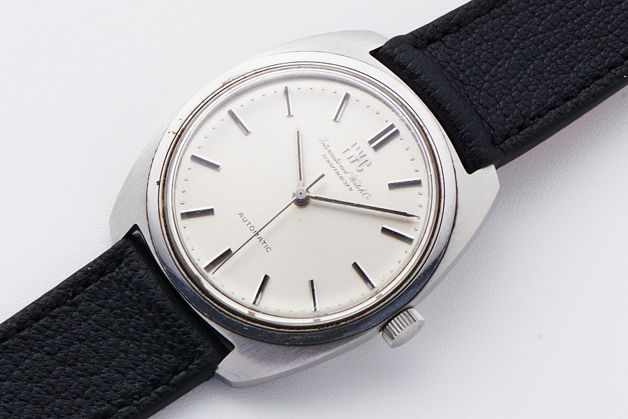 Automatic Cushion Case in Stainless Steel