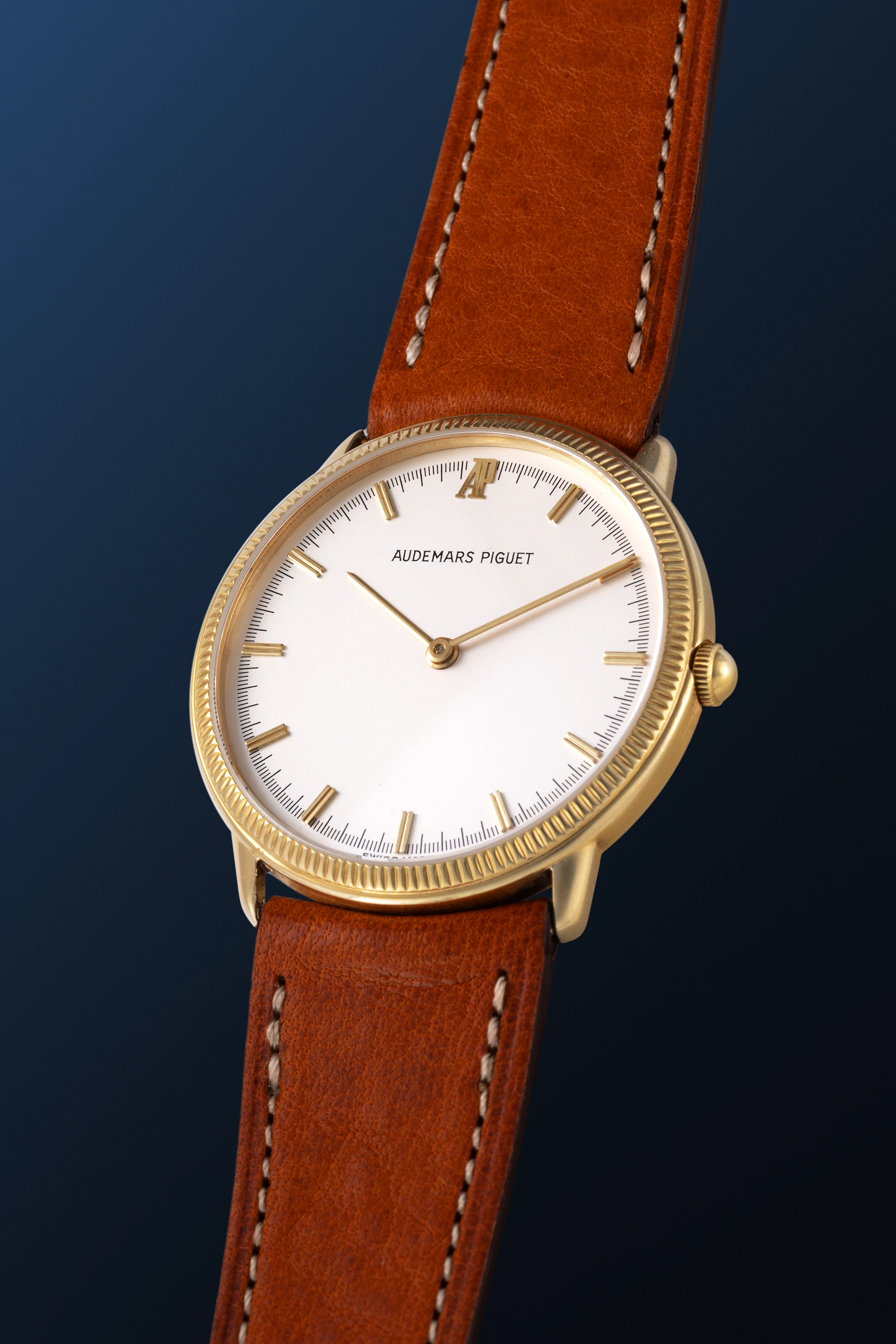 Coin Bezel Quartz Dress Watch in 18k Yellow Gold