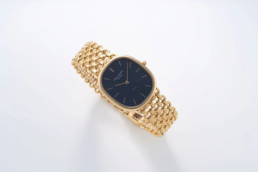 Ellipse Ref. 3738 Beyer Double-Signed in 18k Yellow Gold