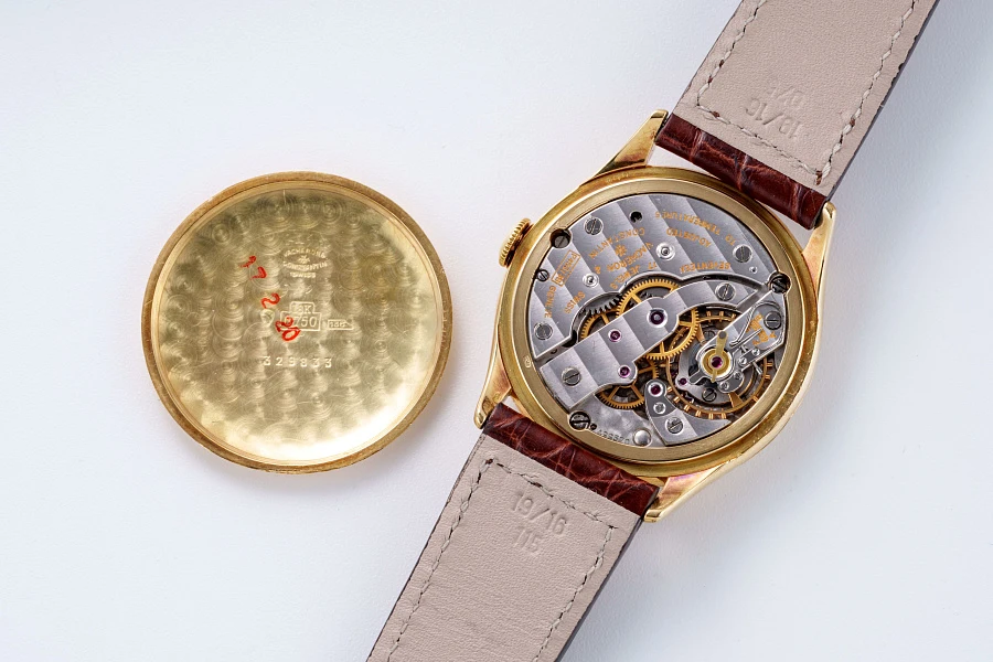 Jumbo Dress Watch in 18k Yellow Gold