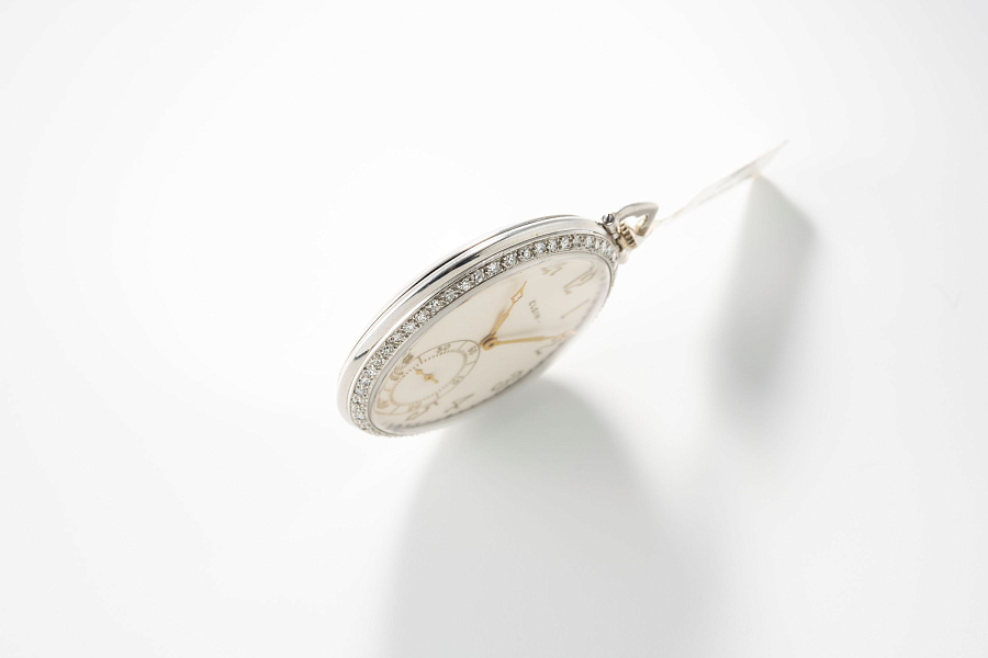 Pocket Watch with Pearls and Diamonds in Platinum