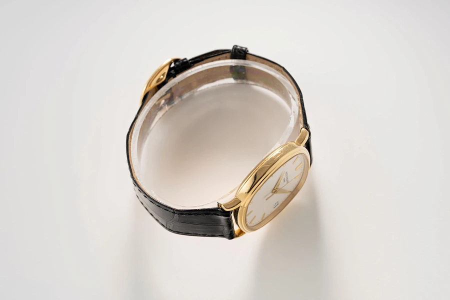 Ellipse Ref. 3734 in 18k Yellow Gold