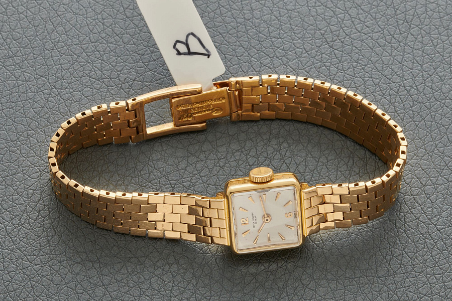 Vintage Square Ladies Watch Yellow Gold