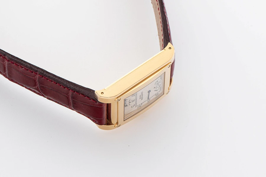 Tank A Vis Collection Privée Ref. W1534451 in 18k Yellow Gold