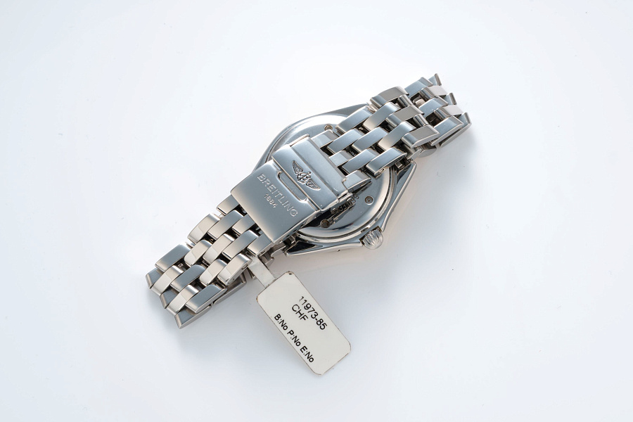 Ladies J-Class Quartz Diver Ref. D52065 in Stainless Steel