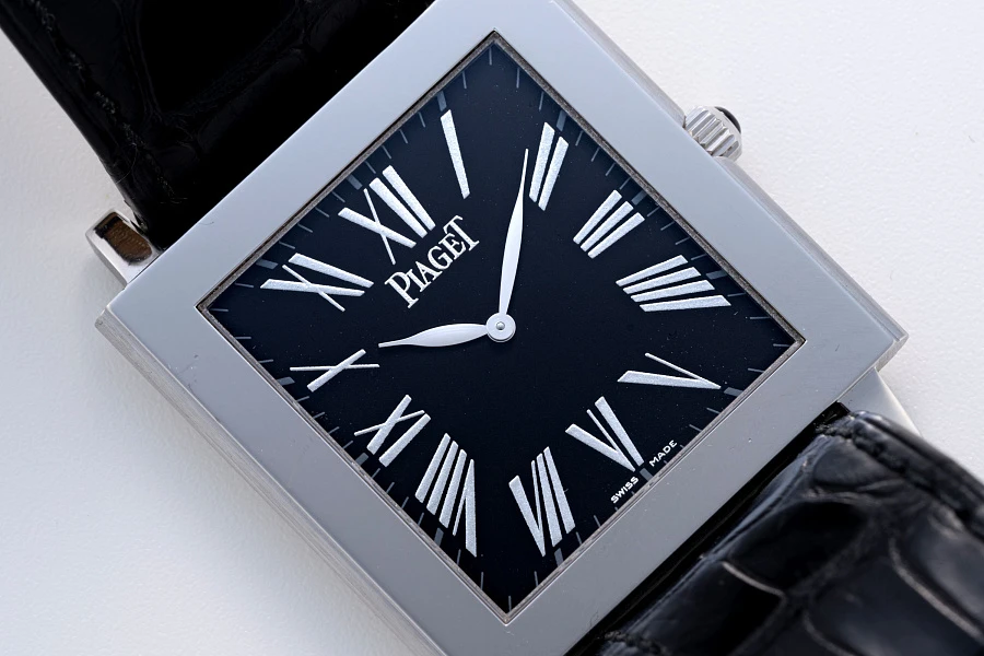 Altiplano Rectangular Ref. P10074 in 18k White Gold