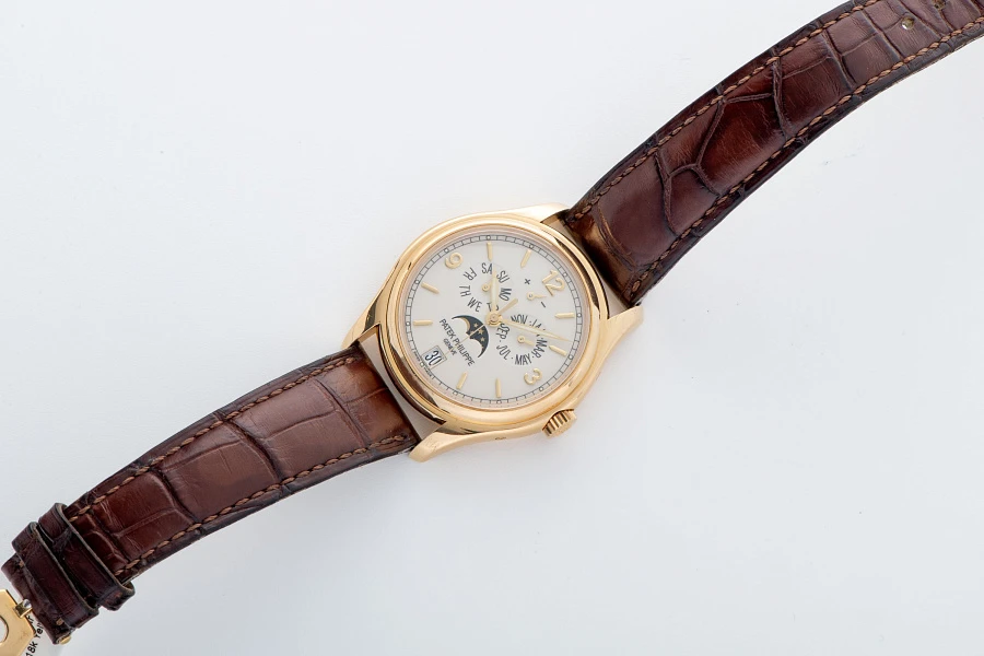 Annual Calendar Ref. 5146 in 18k Yellow Gold