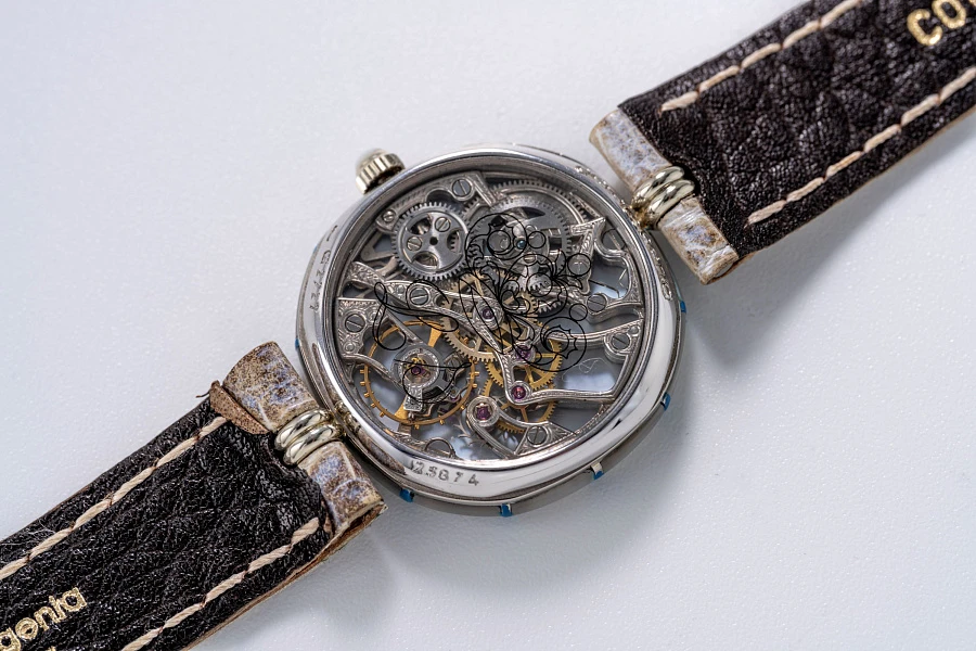 Piece Unique Abalone Ref. G2727 in 18k White Gold