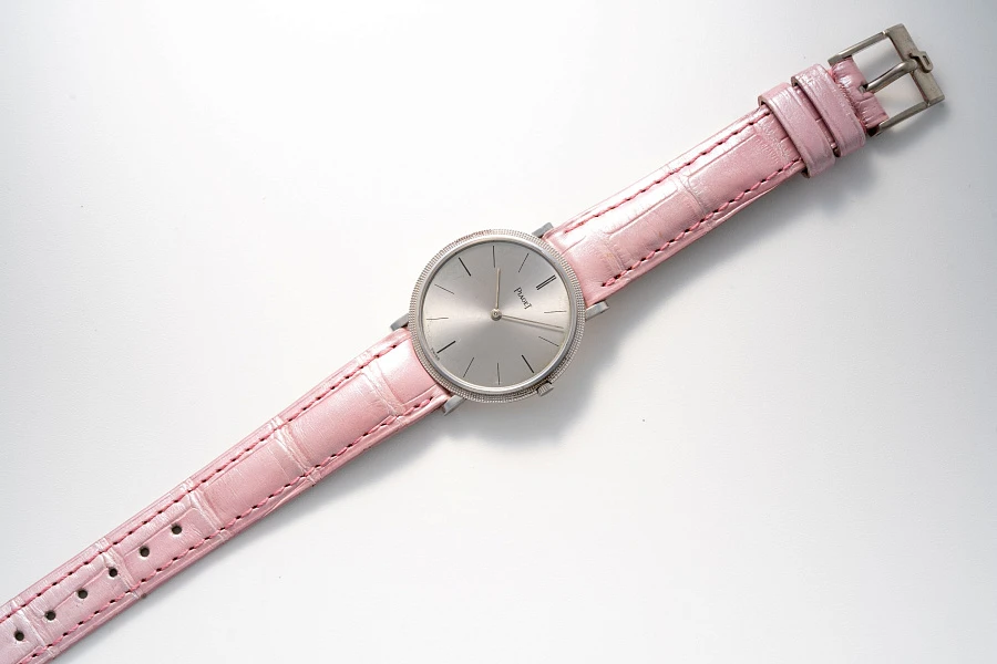 Clous de Paris Ladies Watch Ref. 9011 in 18k White Gold