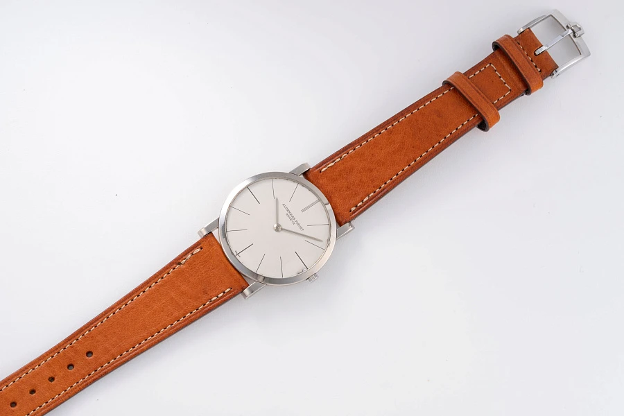 Ultra-Thin Dress Watch in 18k White Gold