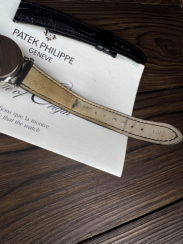 Perpetual Calendar Retrograde ‘Officer’ 5159 White Gold