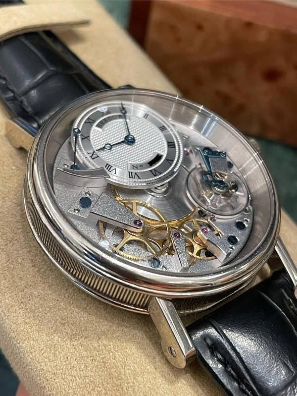 Tradition 7057 Manual Wind White Gold