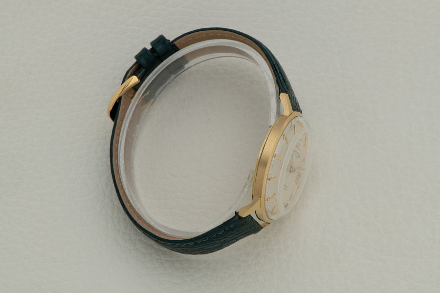 Geomatic Chronometre in 18K Yellow Gold