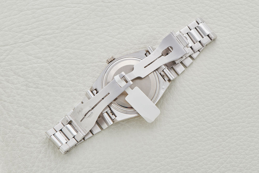 Oysterquartz Day-Date 18k White Gold