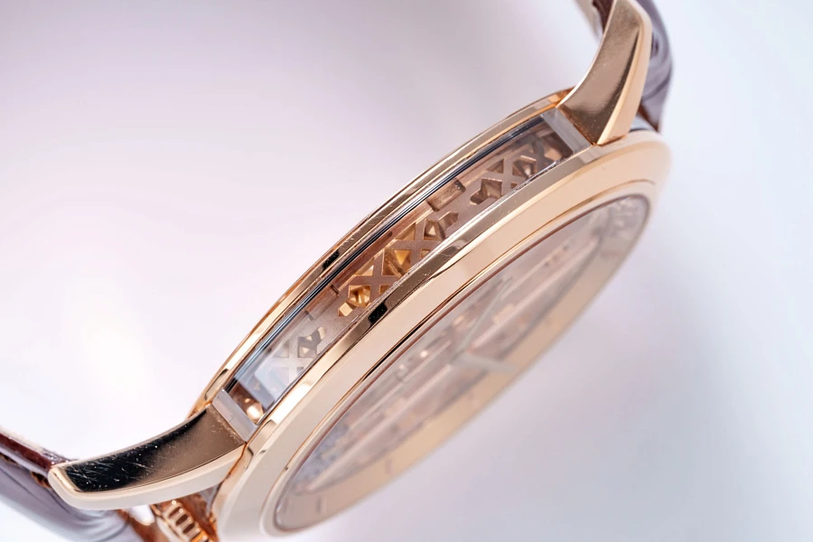 Golden Bridge Ref. 05.0087 in 18k Rose Gold