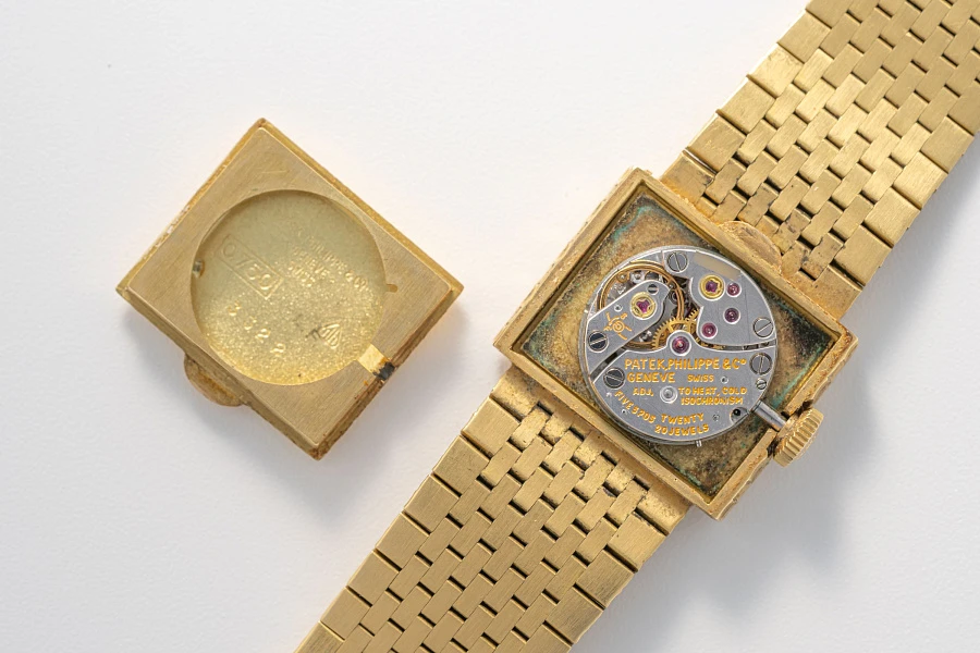 Ladies Watch Ref. 3322 with Woven Bracelet in 18k Yellow Gold