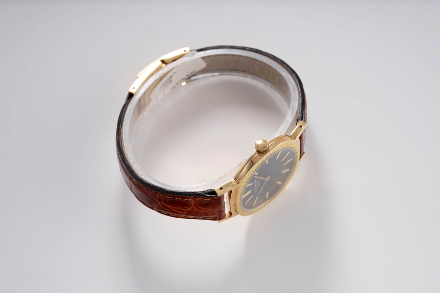 Ellipse Ref. 3581 in 18k Yellow Gold