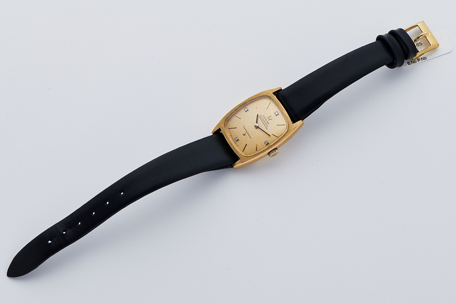 Constellation Chronometer in 18k Yellow Gold with Diamond Indices