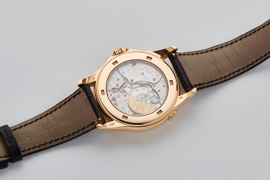 Worldtimer with Cloisonné Dial Ref. 5131R in 18k Rose Gold