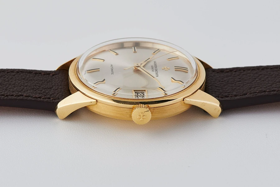 Silver Sunburst Dial Dress Watch Ref. 6732 in 18k Yellow Gold