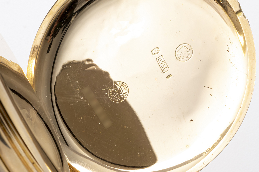 Pocket Watch in 18k Yellow Gold