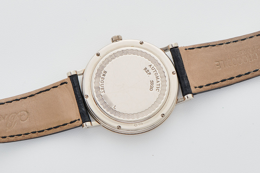 Classique in 18k White Gold