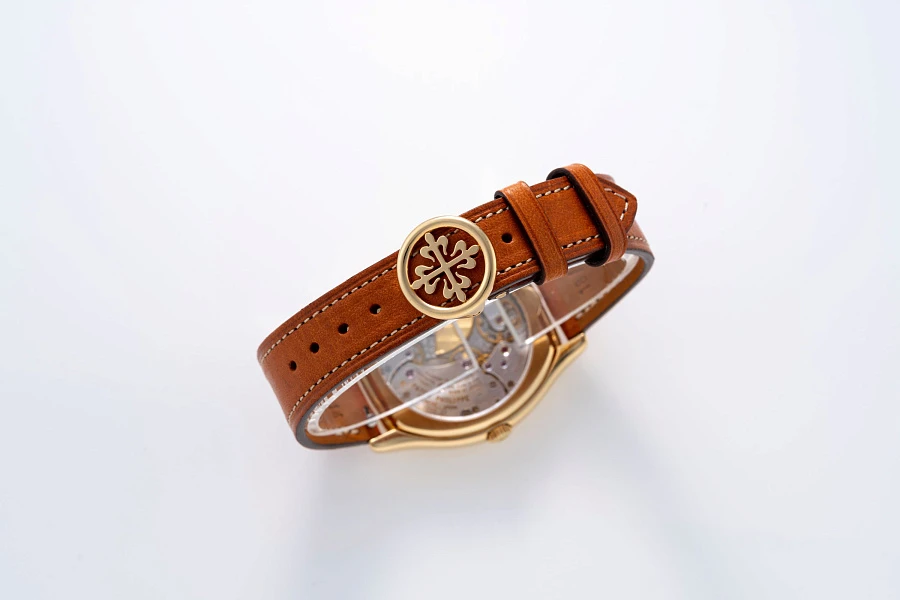 Tonneau Perpetual Calendar Ref. 5040J in 18k Yellow Gold