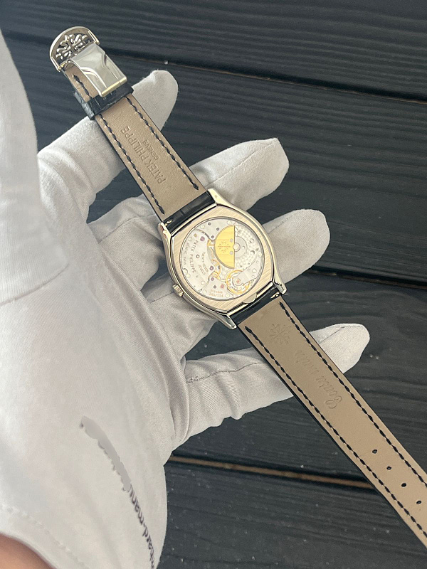 Perpetual Calendar 5040 White Gold