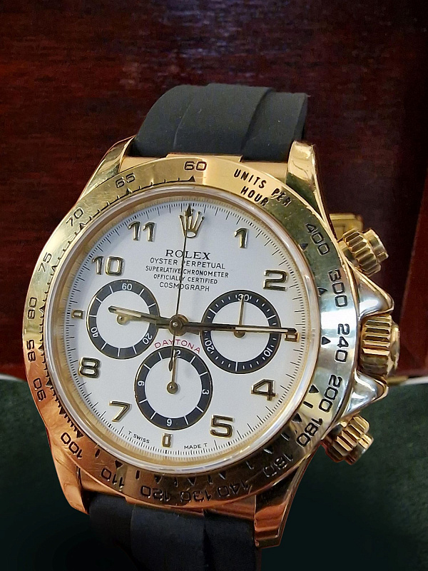 Cosmograph Daytona 16518 Yellow Gold Never Polished