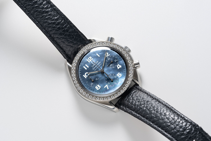 Speedmaster Reduced Ref. 275.0032 with Blue MoP Dial