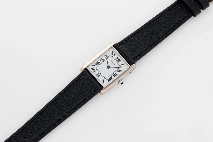 Tank Ref. 2057 in 18k White Gold