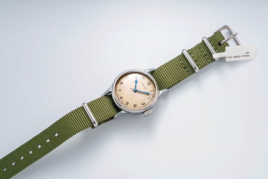 Military Watch Ref. 715 in a Metal Case