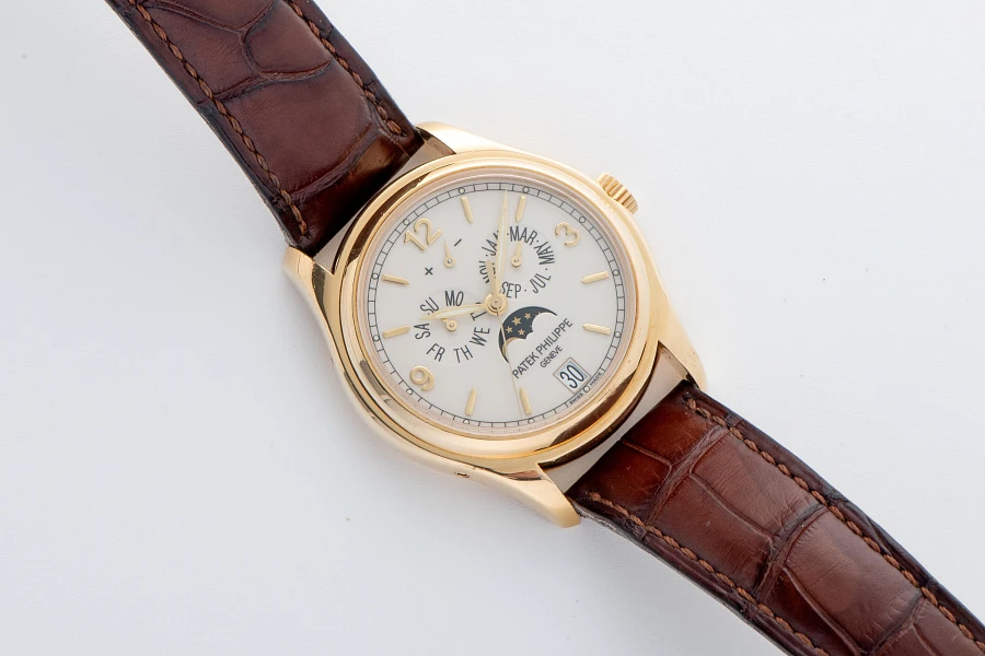 Annual Calendar Ref. 5146 in 18k Yellow Gold