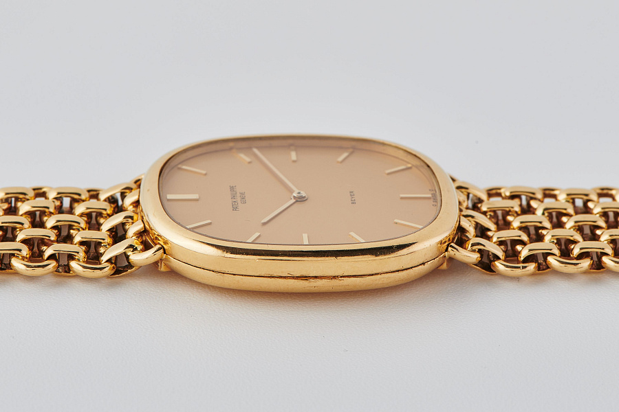 Ellipse Double Signed 'Beyer' in 18k Yellow Gold