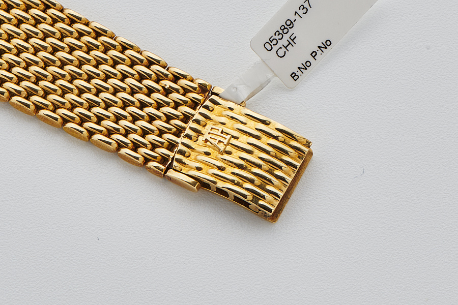 Tank in 18k Yellow Gold