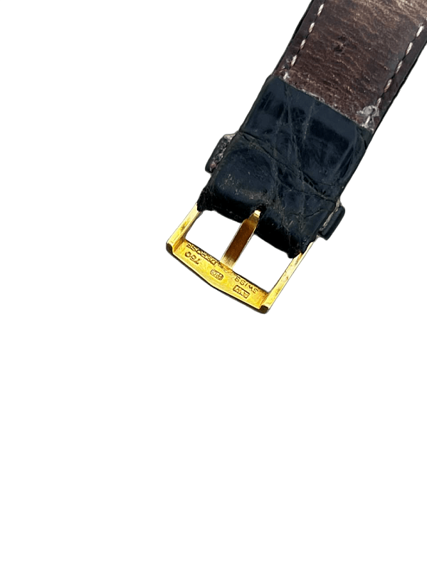 Vintage Rectangle 3633 in 18k Yellow Gold with Onyx Dial