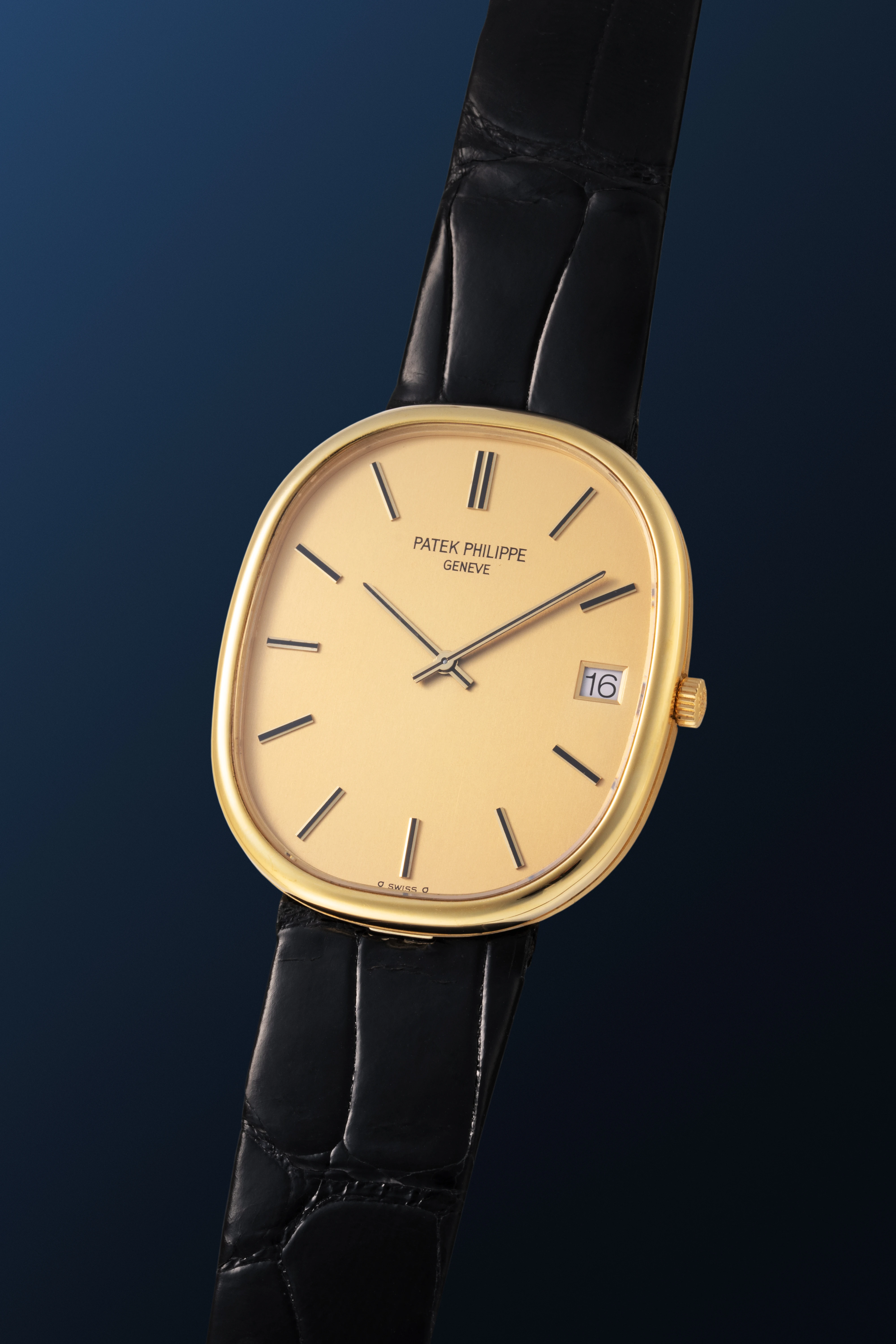 Ellipse Jumbo Ref. 3605 in 18k Yellow Gold